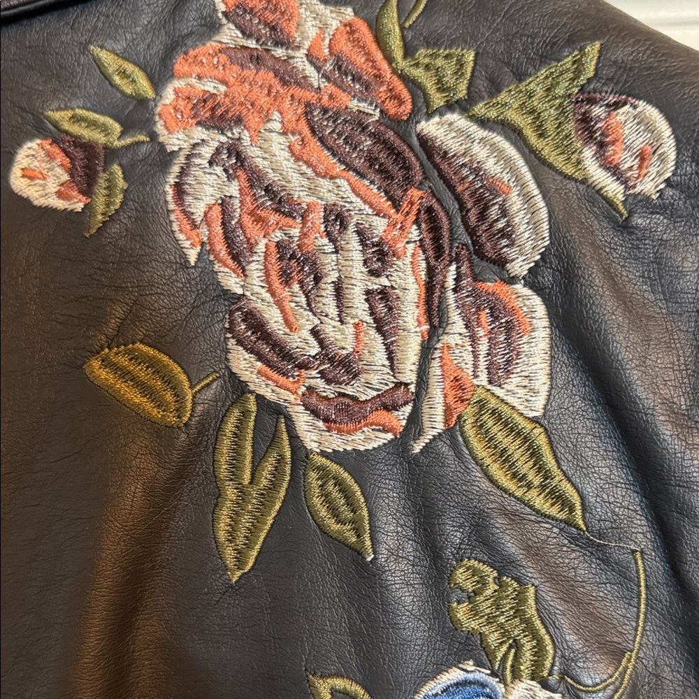 Hippie Laundry Black Leather Jacket with Floral Embroidery - Picture 5 of 7